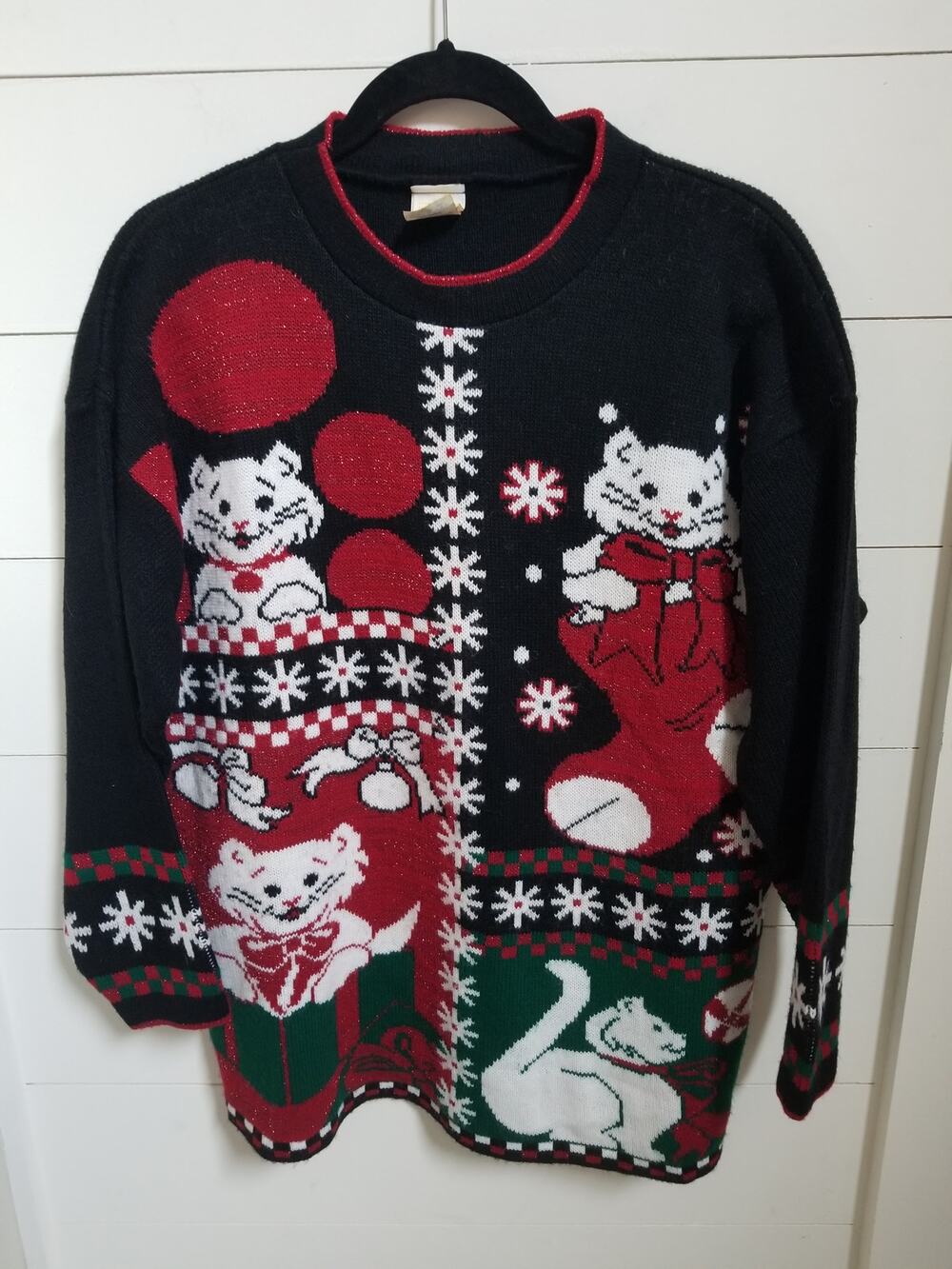 Holiday Time Christmas Woman's L Sweater Cats Kittens Stocking Snowflakes